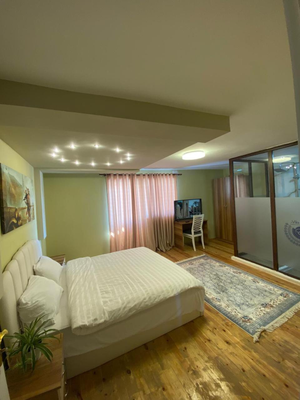 Elear Guest house Korce