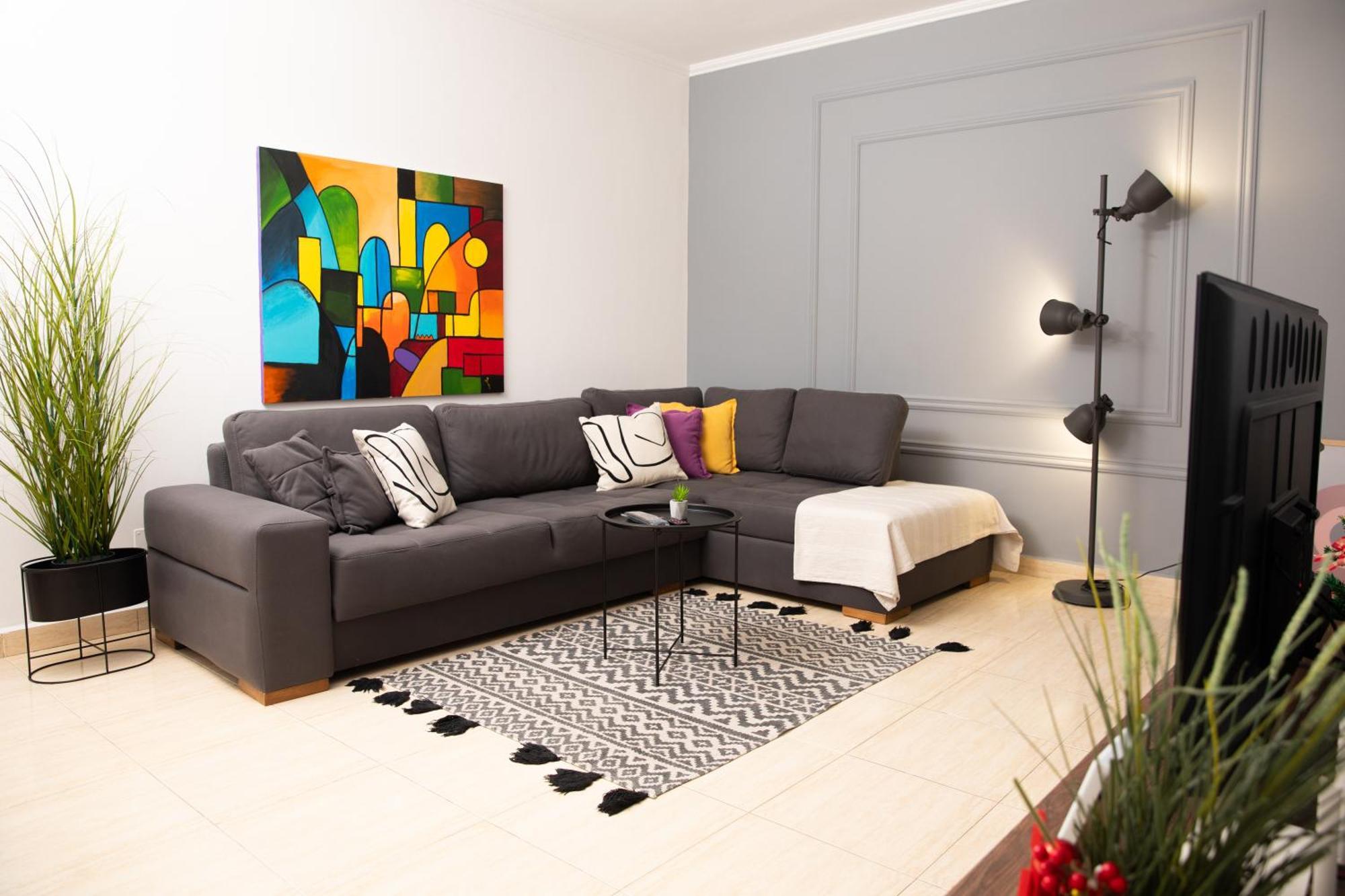 Maris Apartment *