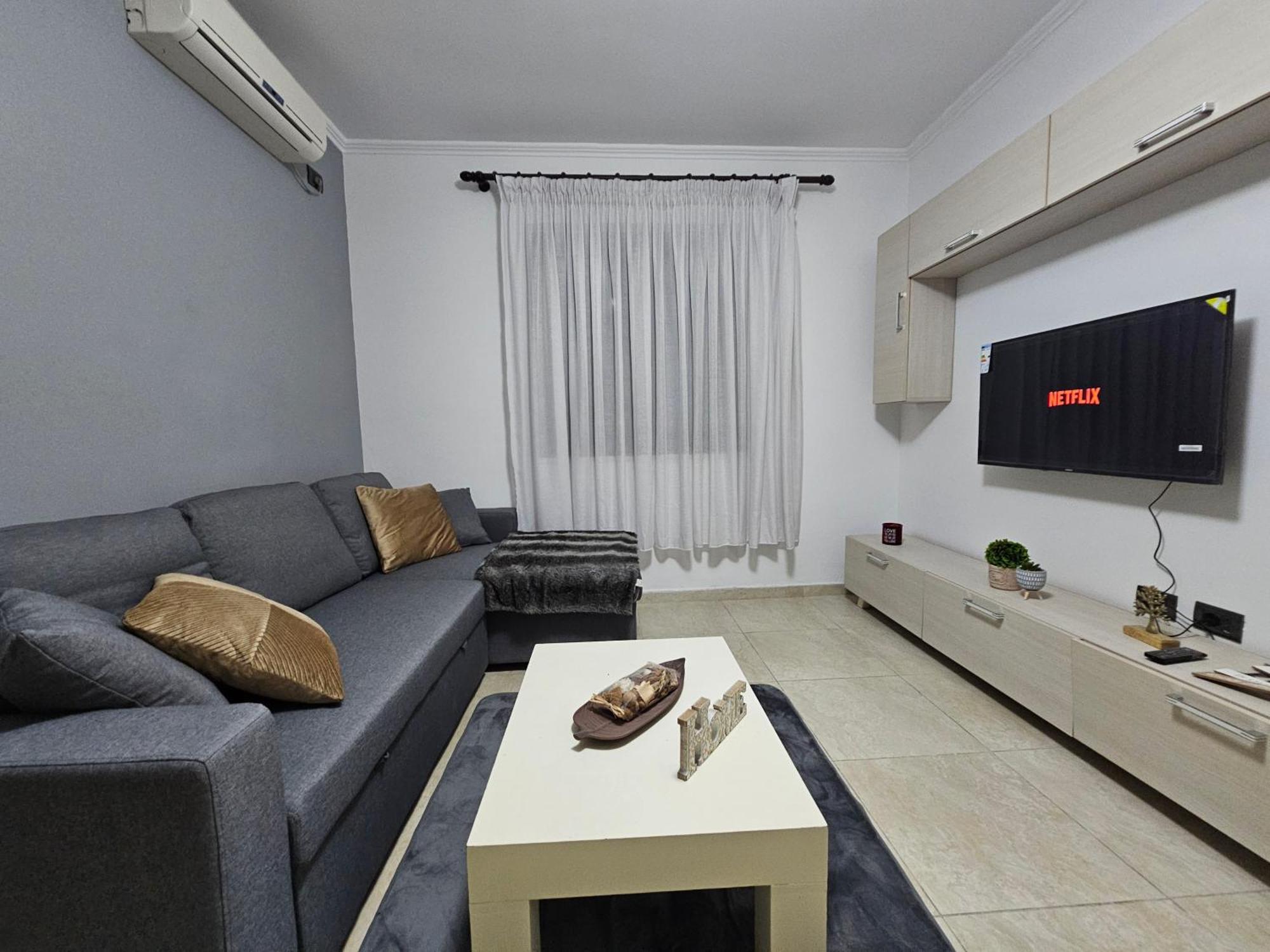 Apartment Wanderlust 2