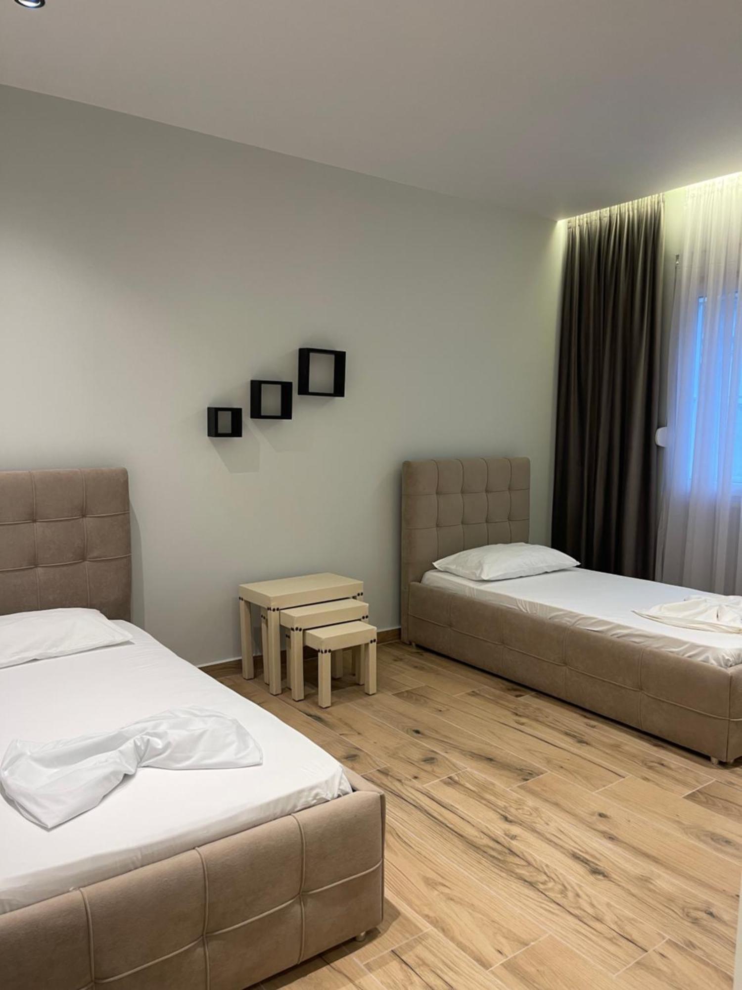 Leonard's Apartment Durres