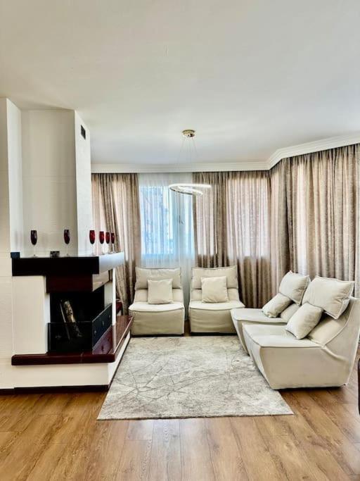 8th Floor Luxury Tirana 2 Apartment *