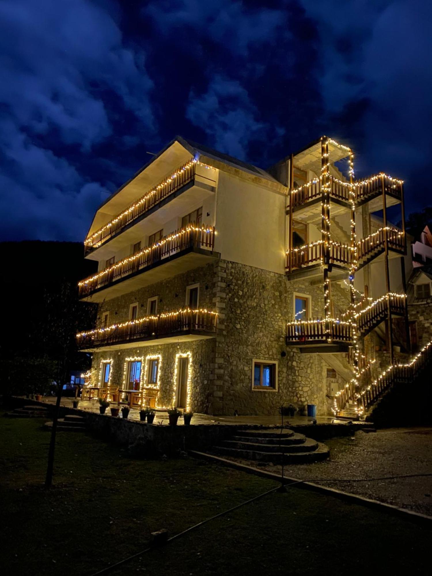 Bed & Breakfast Vellezrit Guri