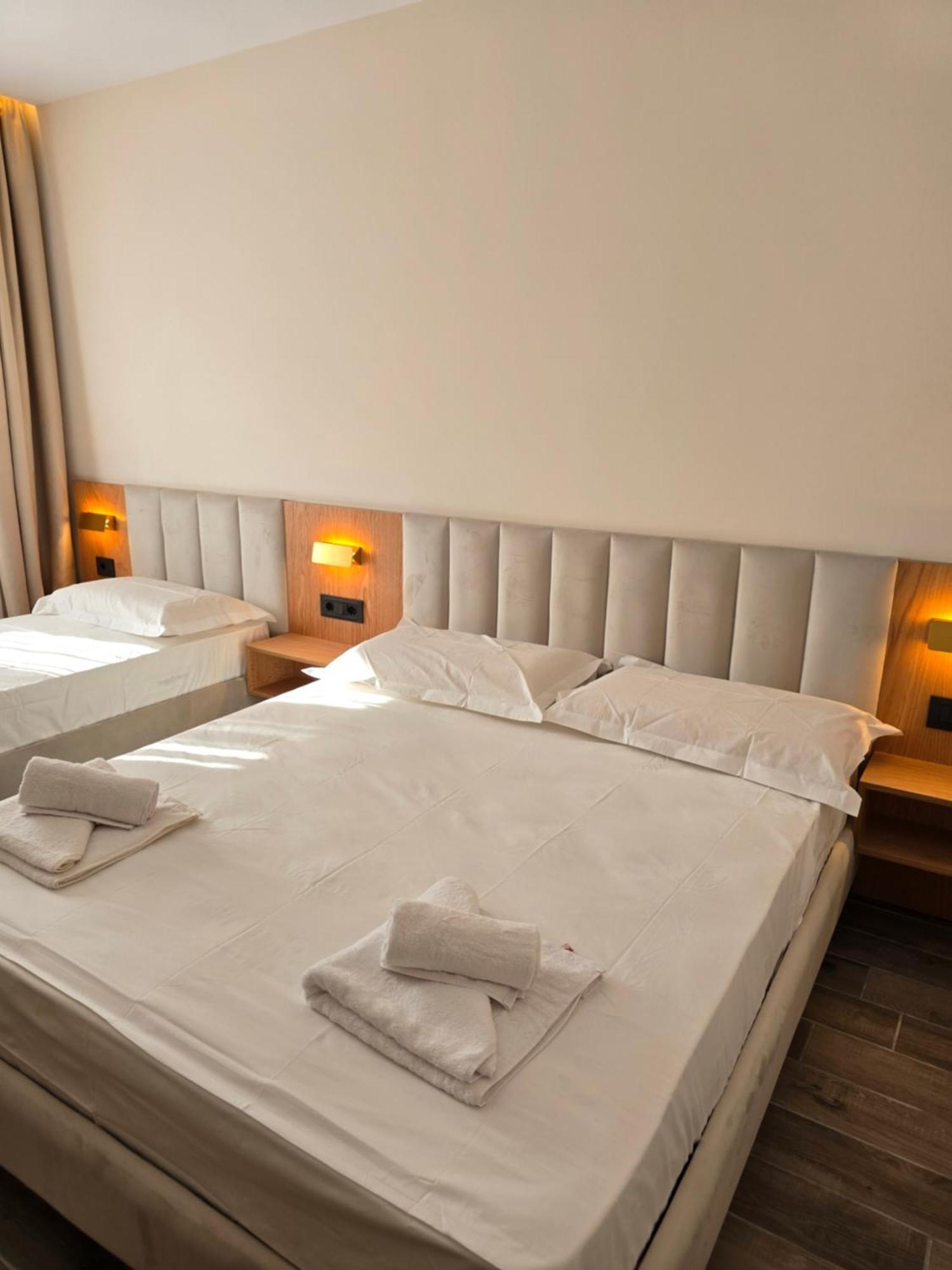 Hotel Azure Dhermi