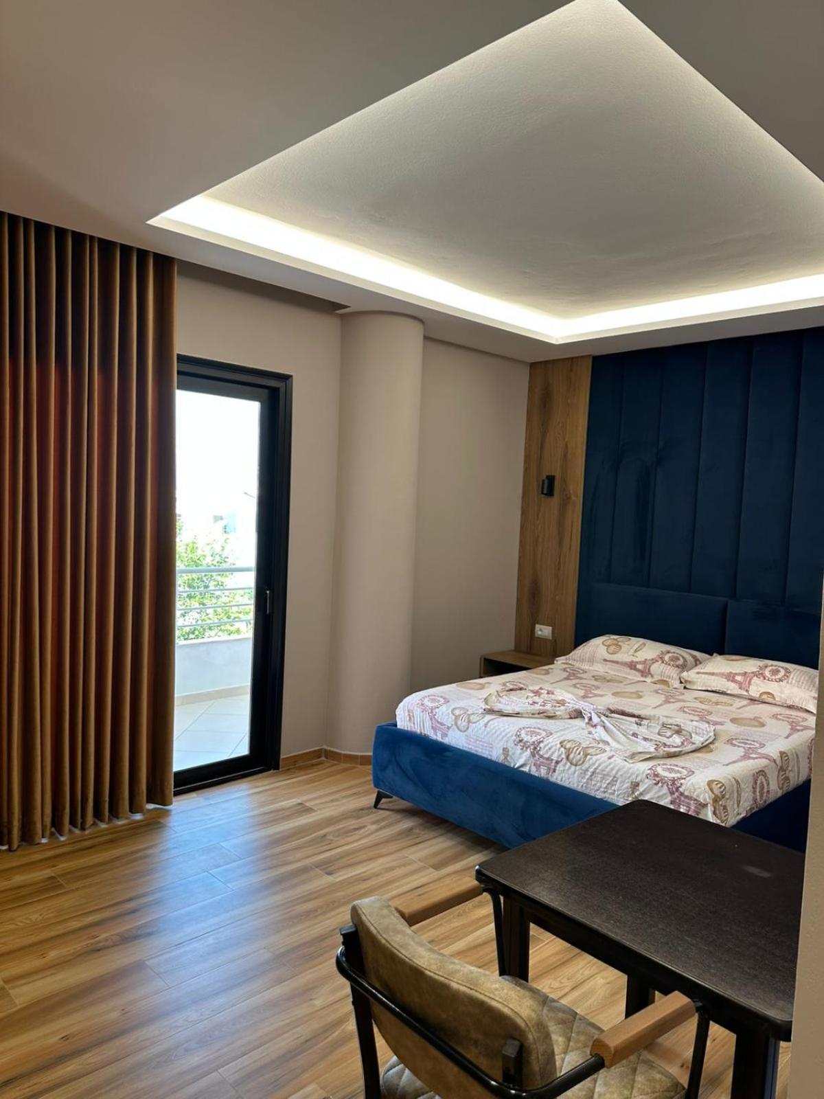 Hotel Donantelo Vlorë