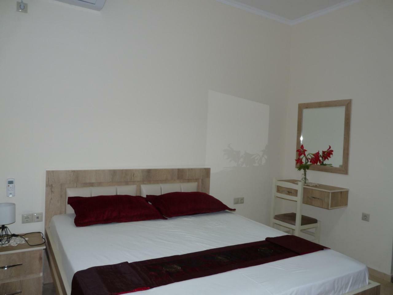 Dejvi Apartmán *