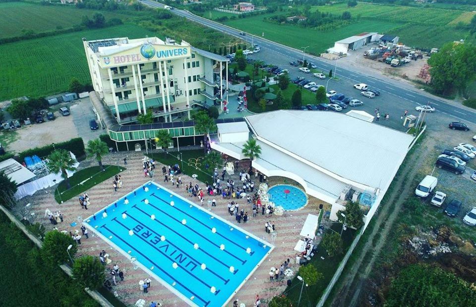 Hotel Univers 4*