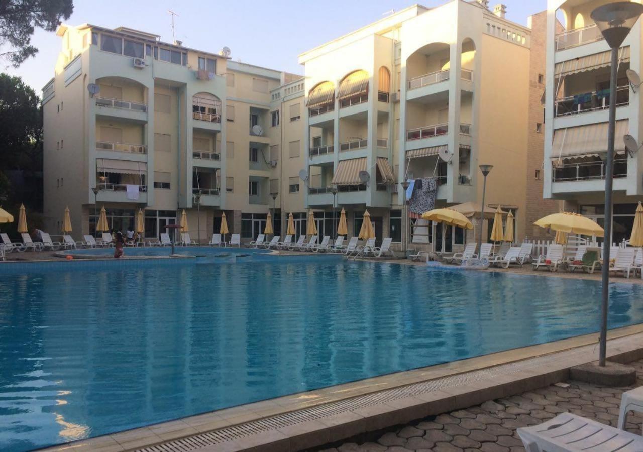 Kingu's Homestay Golem (Tirana)