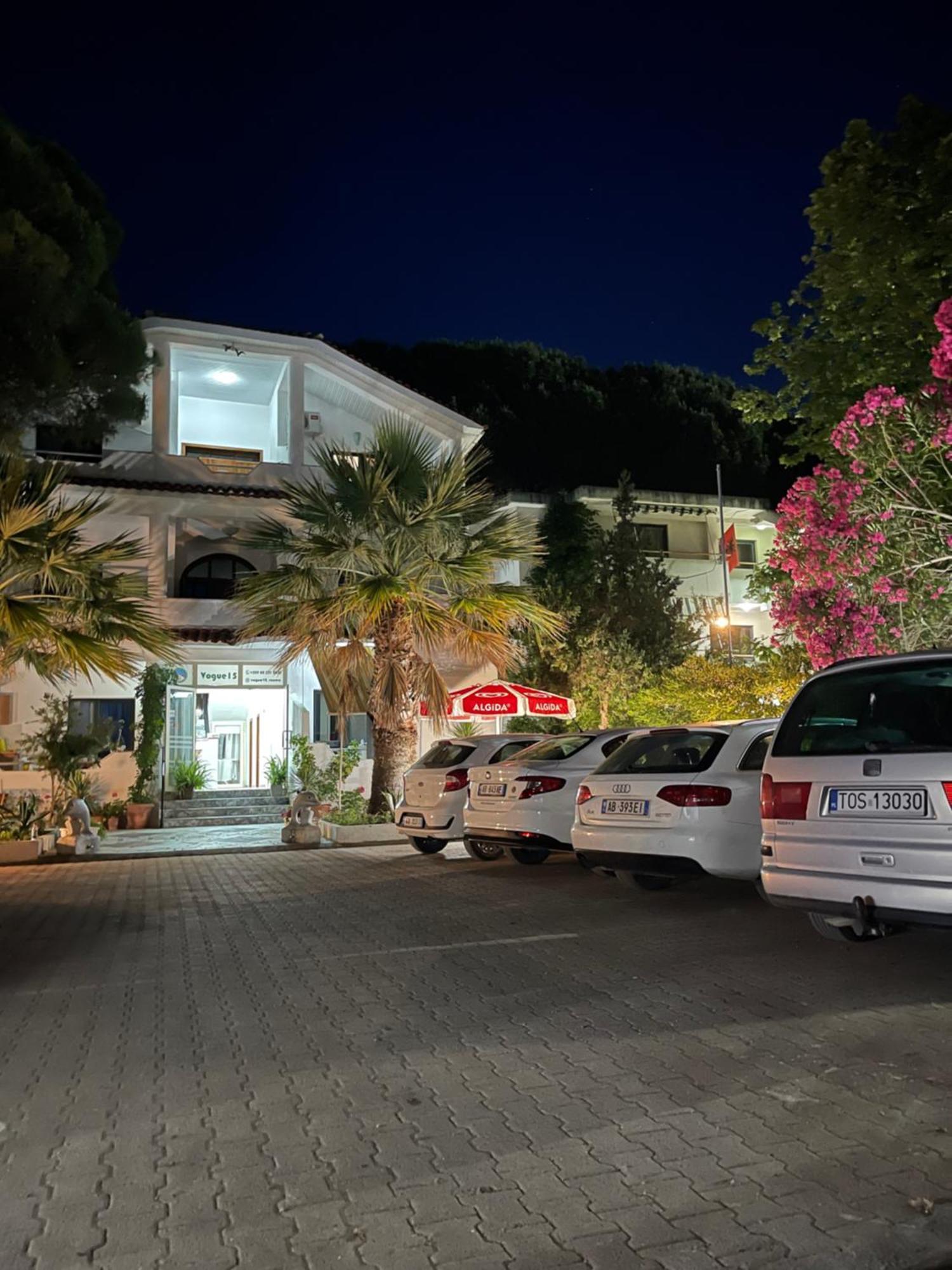 Hotel apartamentowy Vogue *